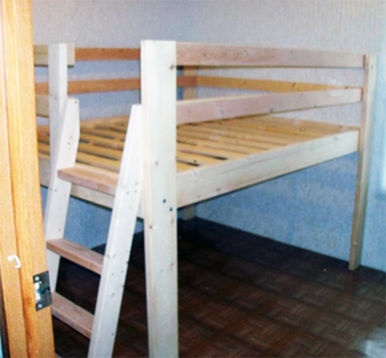 Reader Showcase: DIY Full Sized Low Loft Bed - The Design 